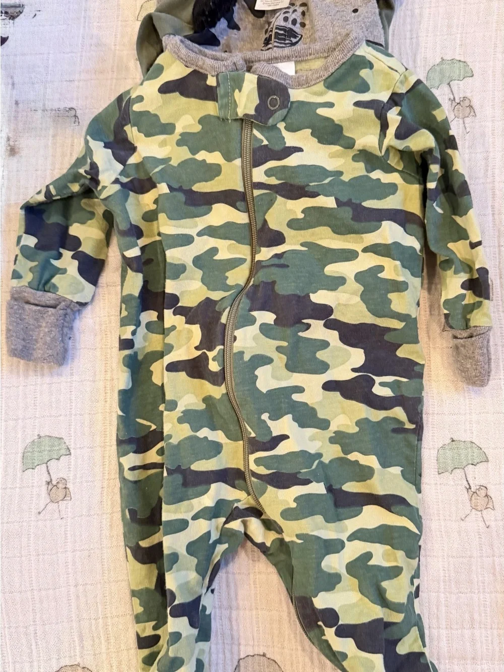 Bundle of 3 sleepers. NB see pictures